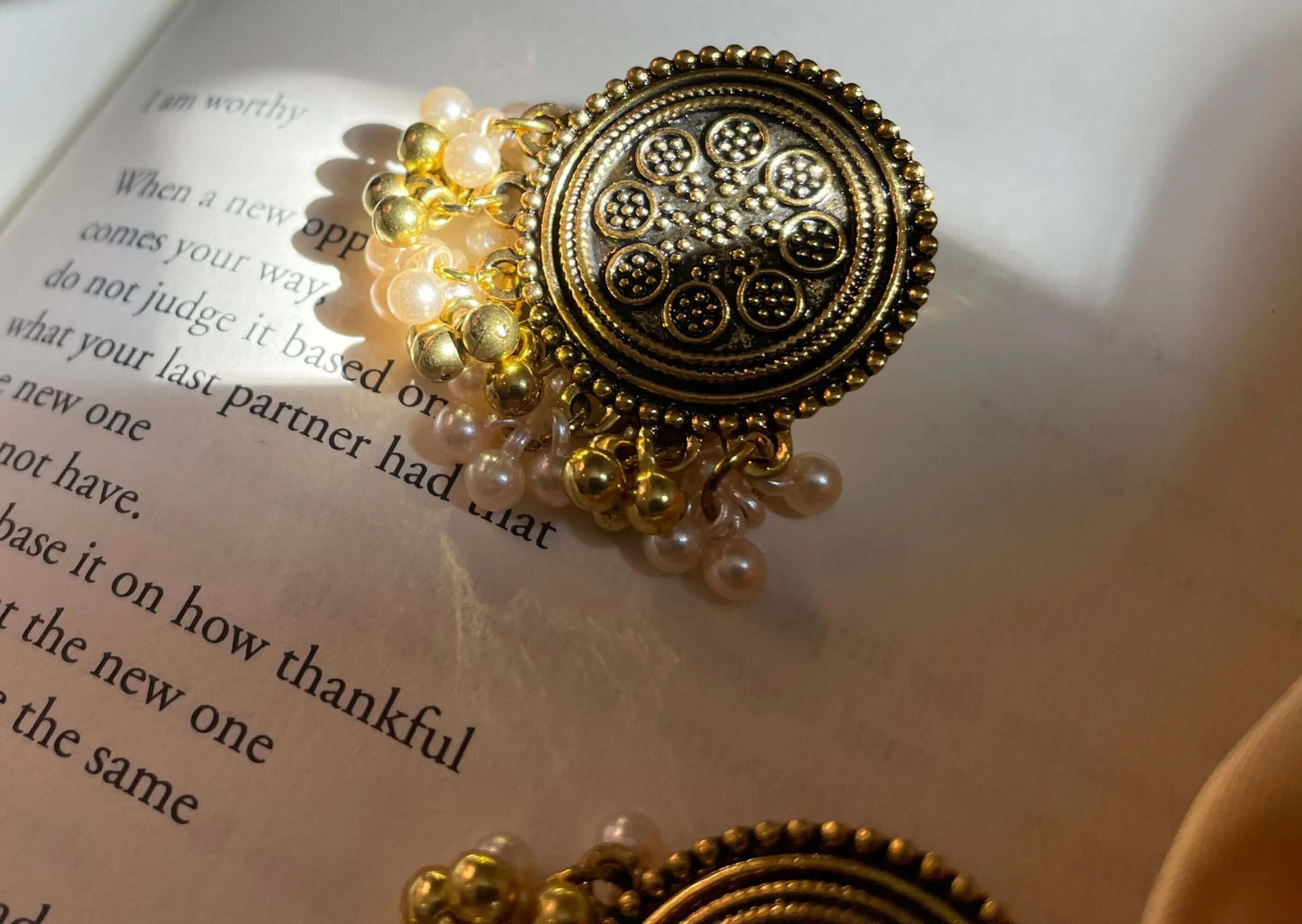 Noor Earrings | Elegant Design Symbolizing Light and Brilliance